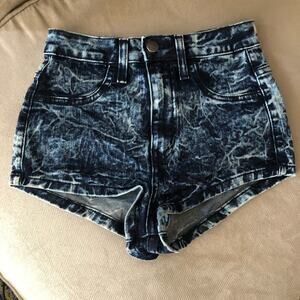 Hidden Jeans Shorts Small NWOT